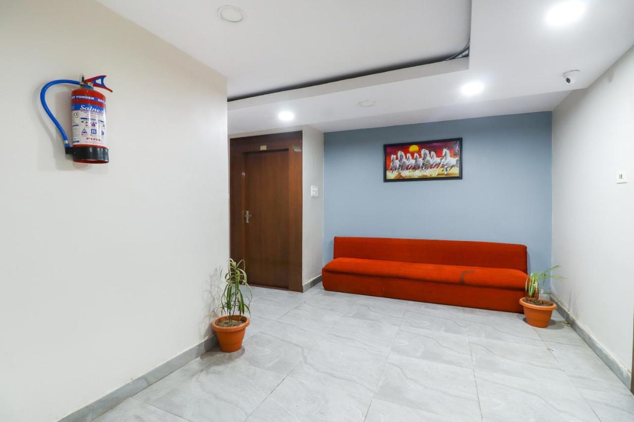Capital O 70631 Hotel Dwarka International Darbhanga Exterior foto